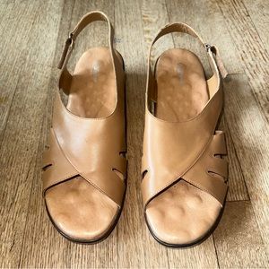 Walking Cradles sling back women sandles size 13 wide